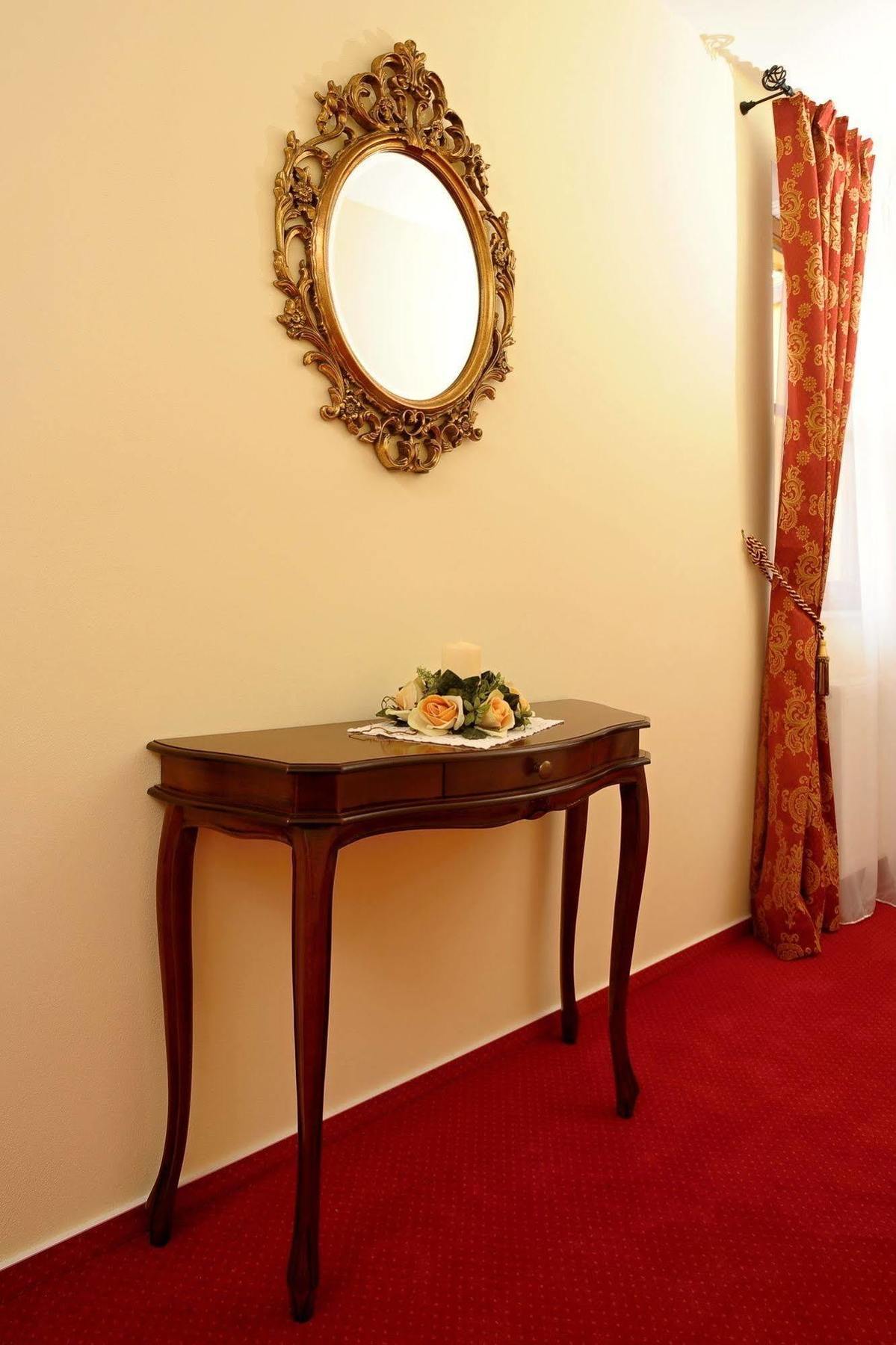 Apartman U Krale - 2 Jicin Ngoại thất bức ảnh